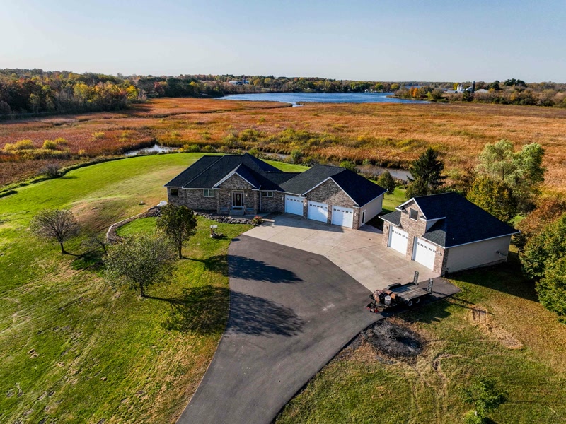 Sample property photo from the Gopher Studios real estate gallery, image 13 of 16